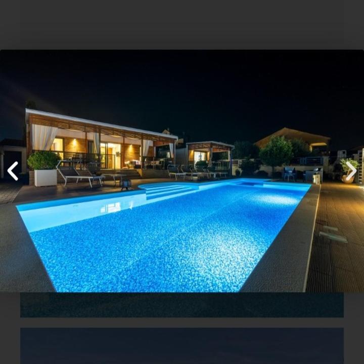 Tomica Apartments With Pool Weißenburg Exterior foto